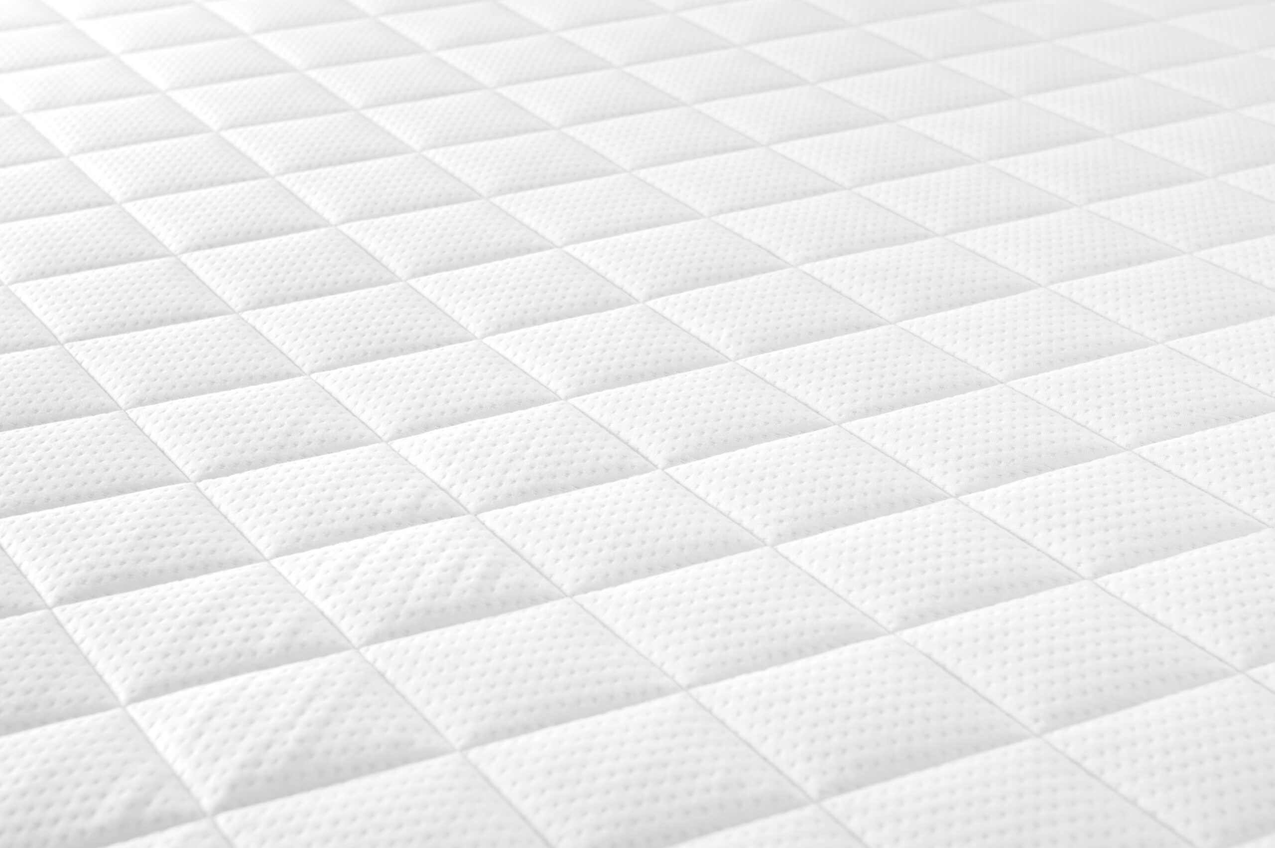 Наматрасник на резинках водонепроницаемый стёжка «ромб» (п/э, мембрана)