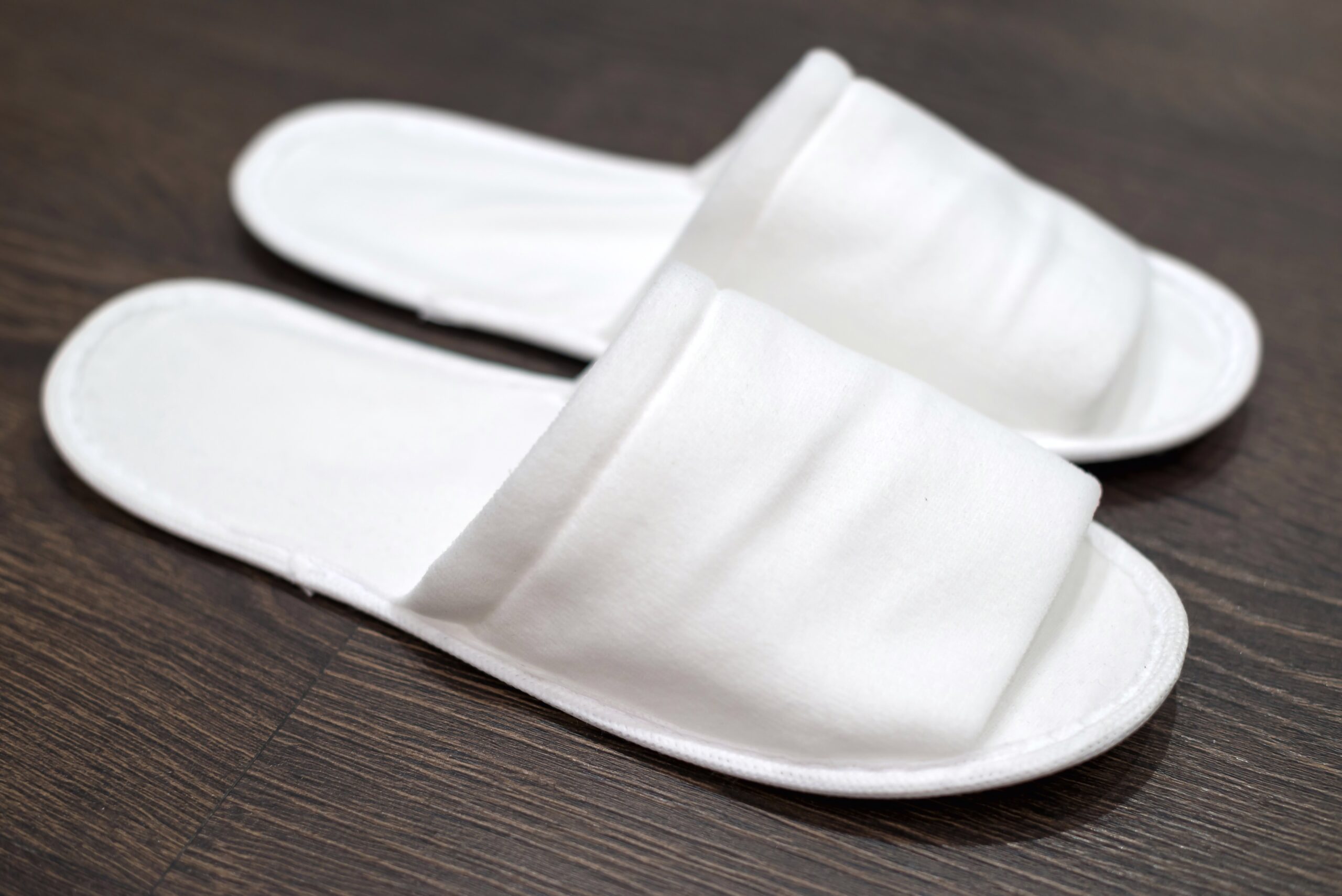 Одноразовые тапочки для гостиниц "Бизнес" флис, закрытый мыс